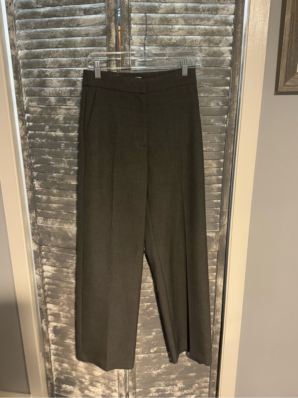 Aritzia Wide-Leg Women's Dress Pants in Grey